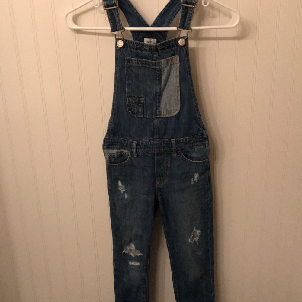 Gap overalls never worn
